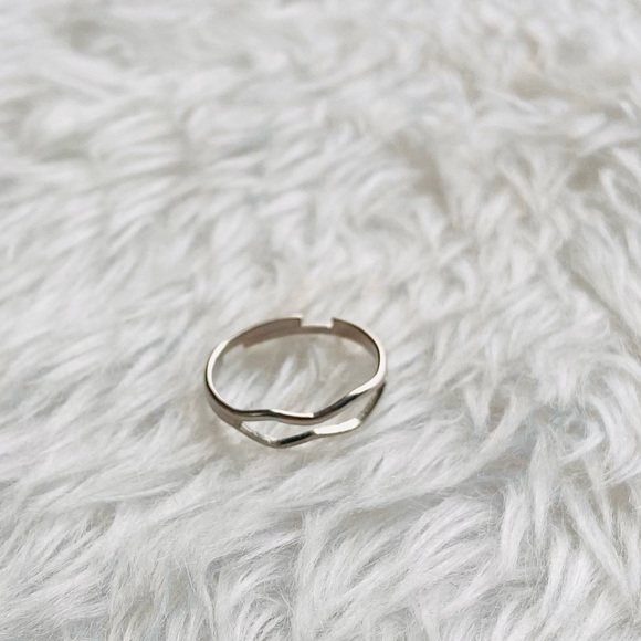 Key Classic Silver Ring - Picture 5 of 5